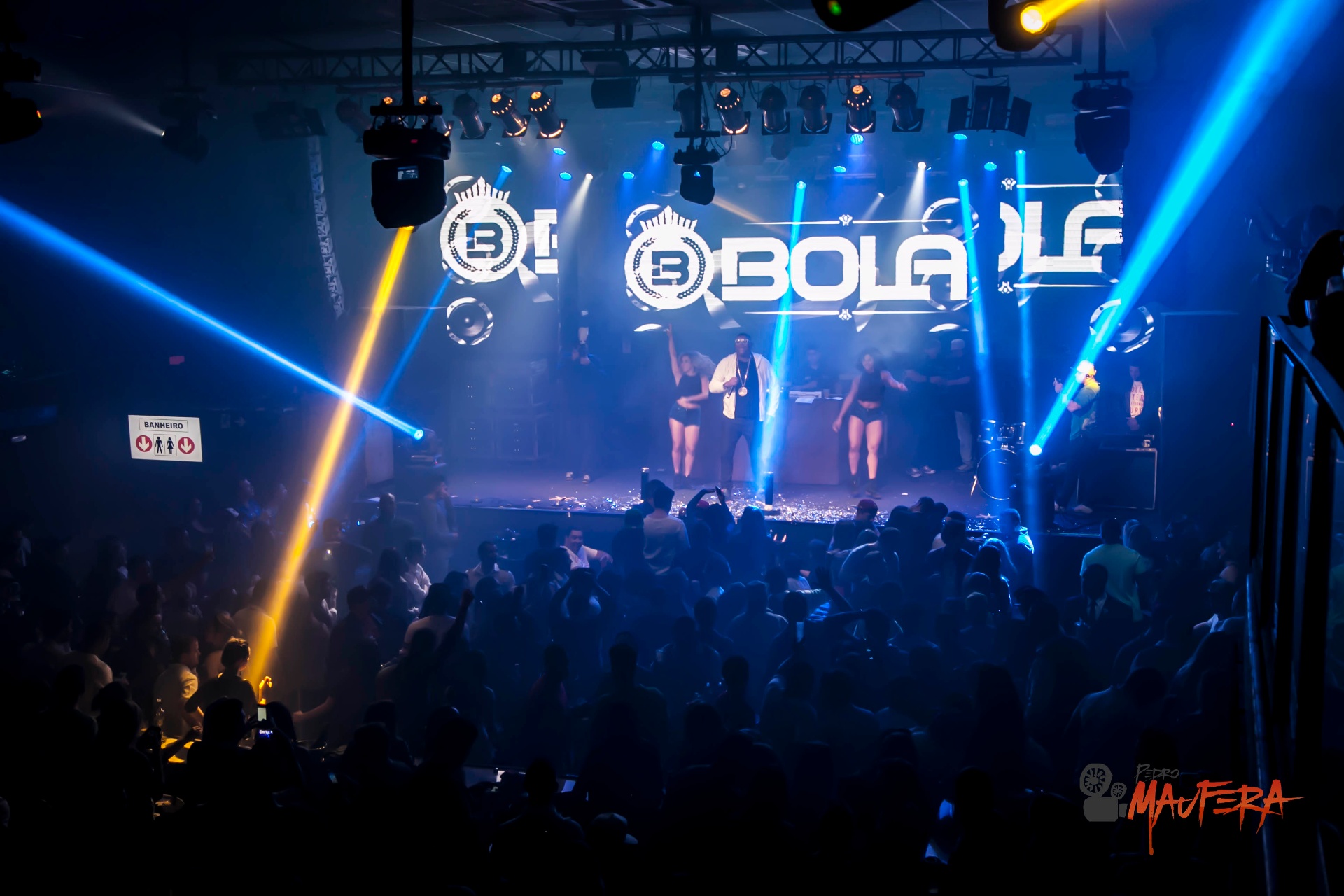 Show Bola
